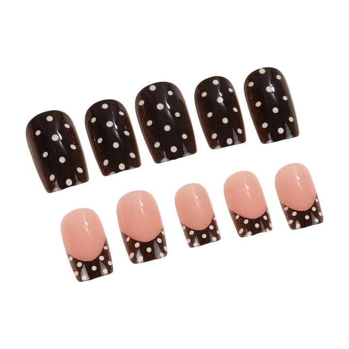 Stylish dotted pattern artificial nails Bowlift