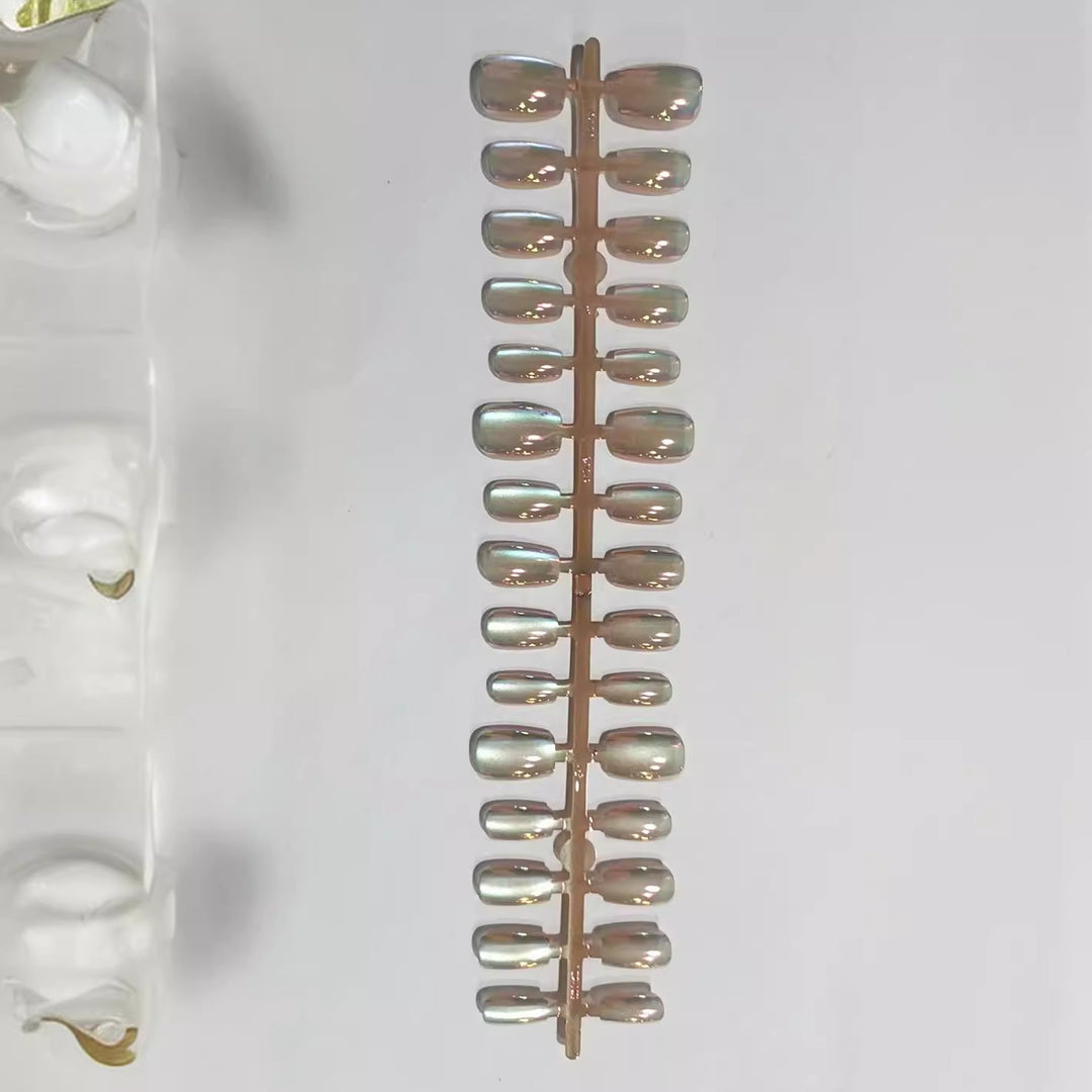 Iridescent Press-On Nail Tips Bowlift