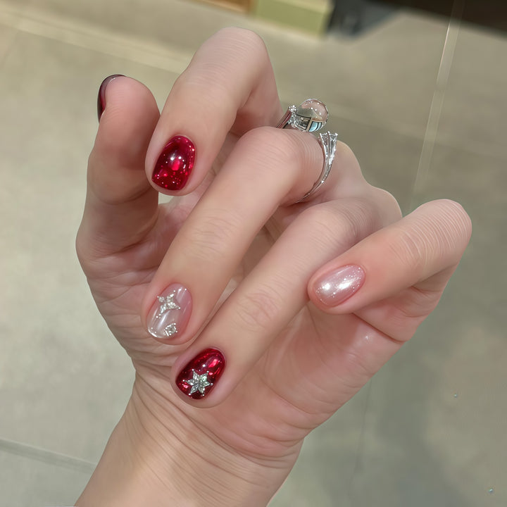 Glamorous Nail Design Bowlift