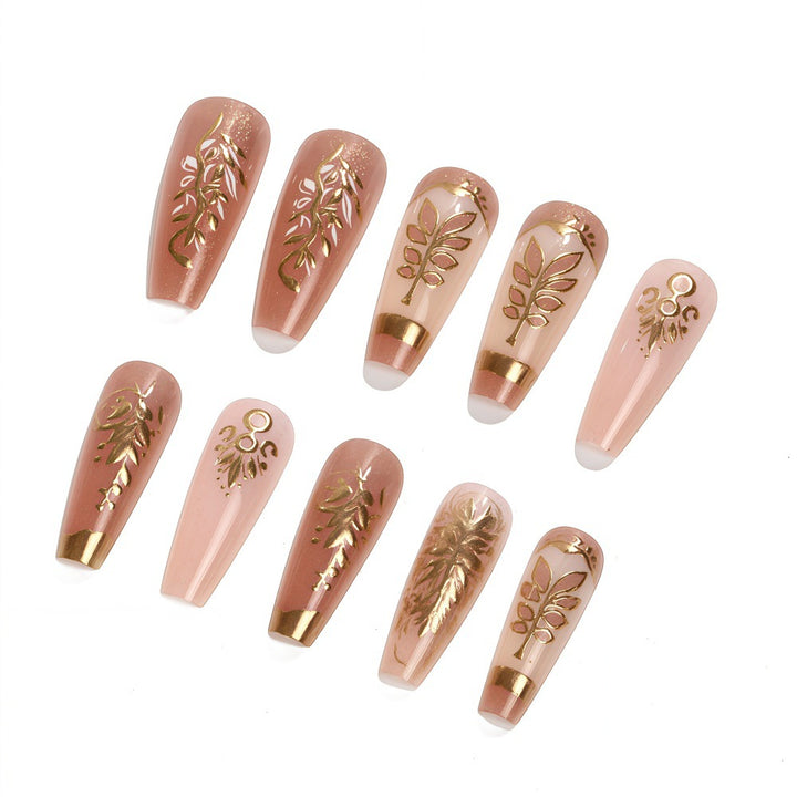 Elegant and artistically designed artificial nails Bowlift