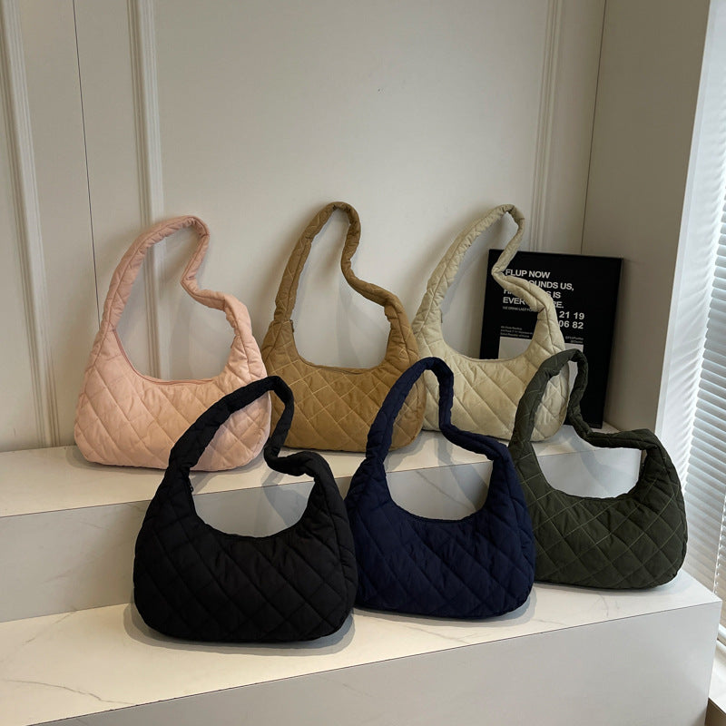 Chic Quilted Hobo Handbag Bowlift