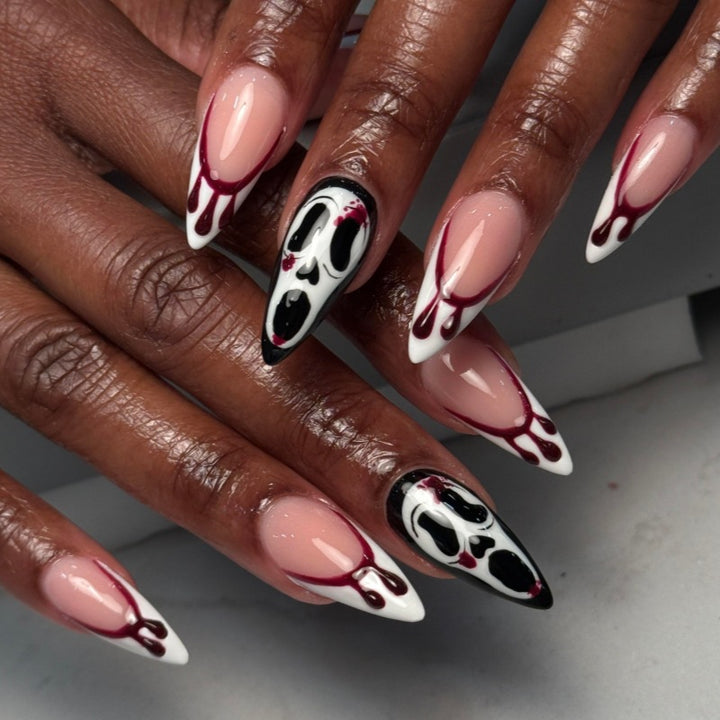 Halloween-Themed Press-On Nail Set Bowlift