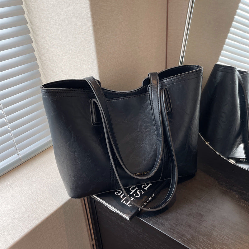 Sleek Business Tote Bag Bowlift