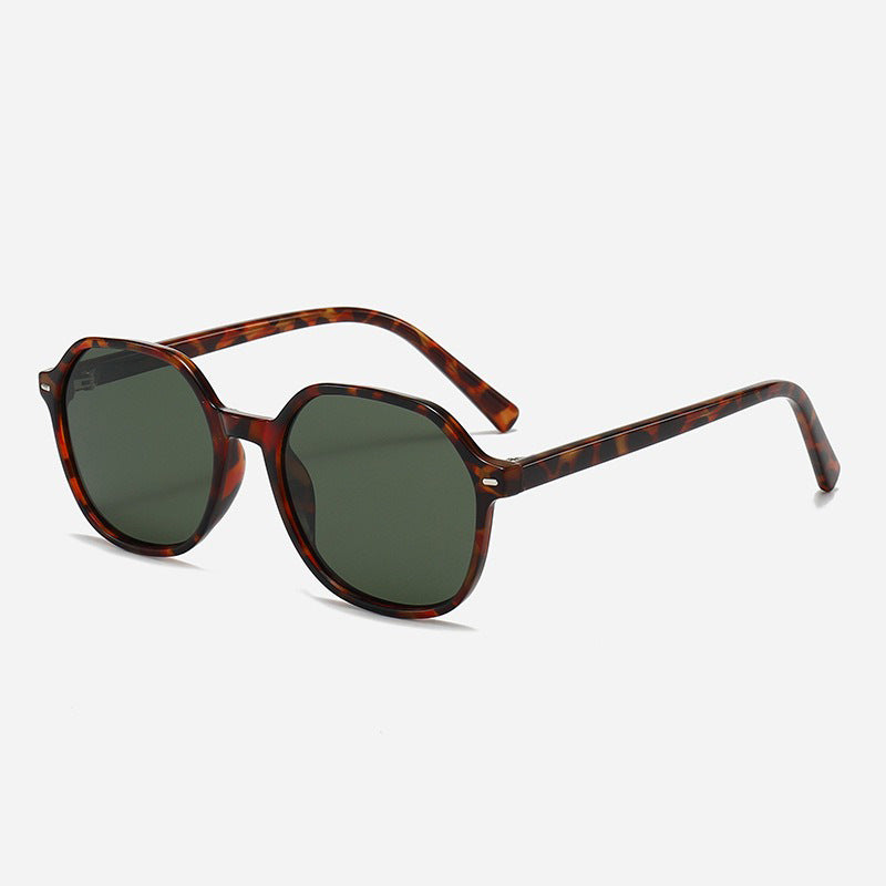 Ladies fashion sunglasses in extravagant tortoiseshell design Bowlift