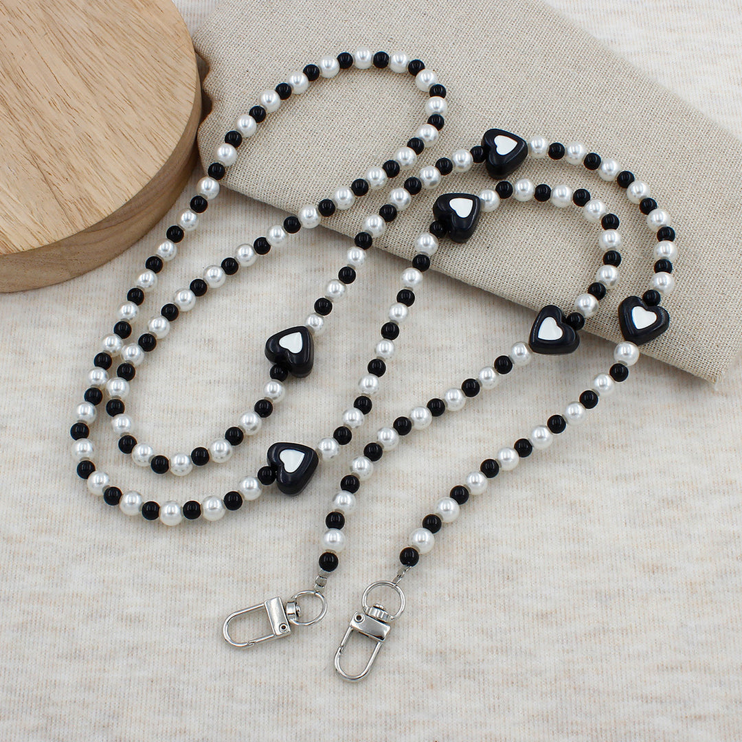 Heart-Embellished Beaded Eyewear Chain Bowlift
