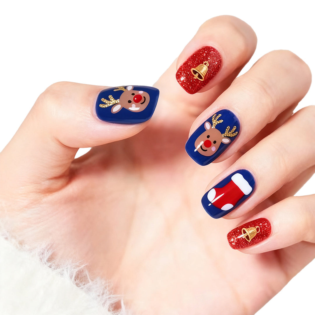 Festive artificial nails with Christmas design Bowlift