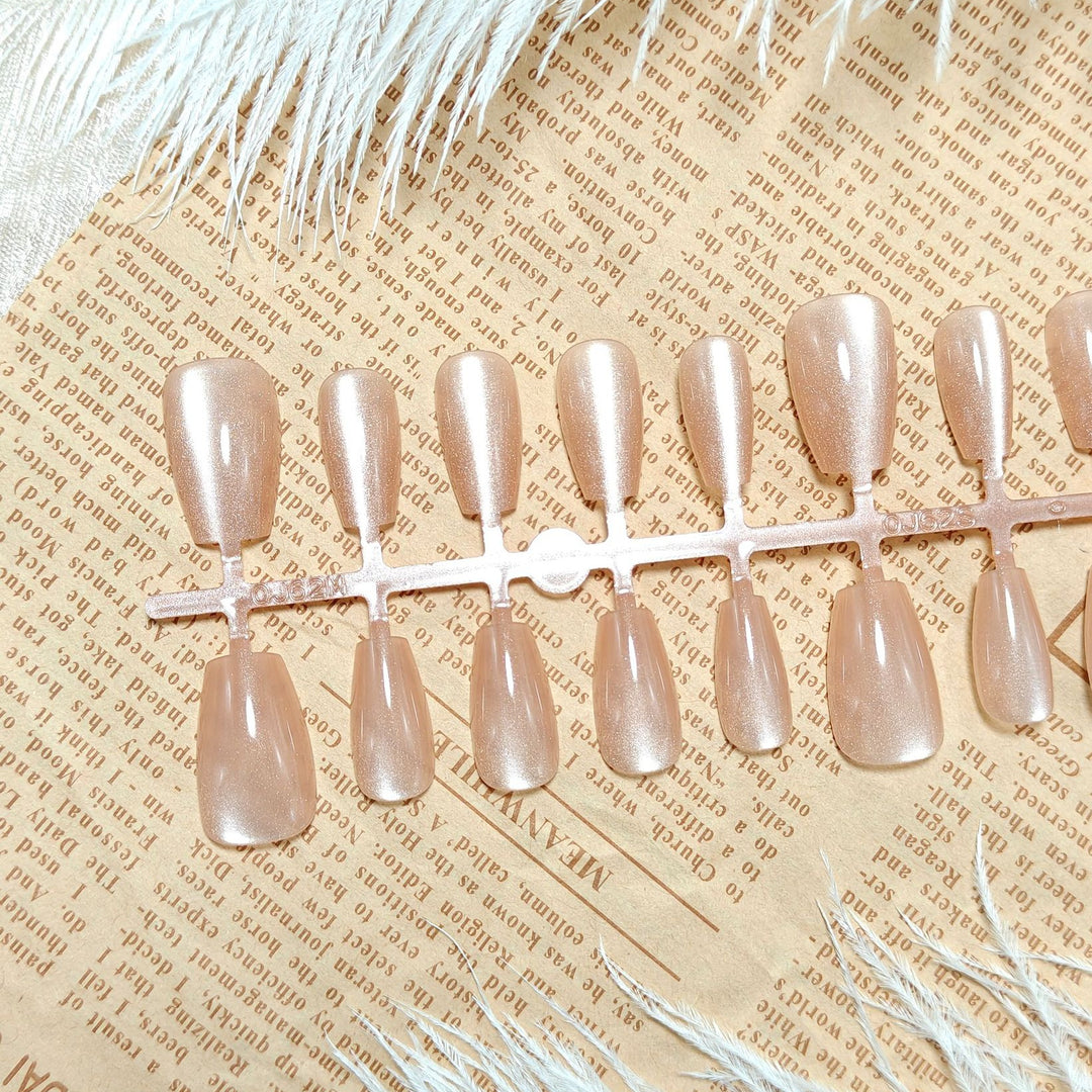 High-Quality Artificial Nails in Timeless Nude Look Bowlift