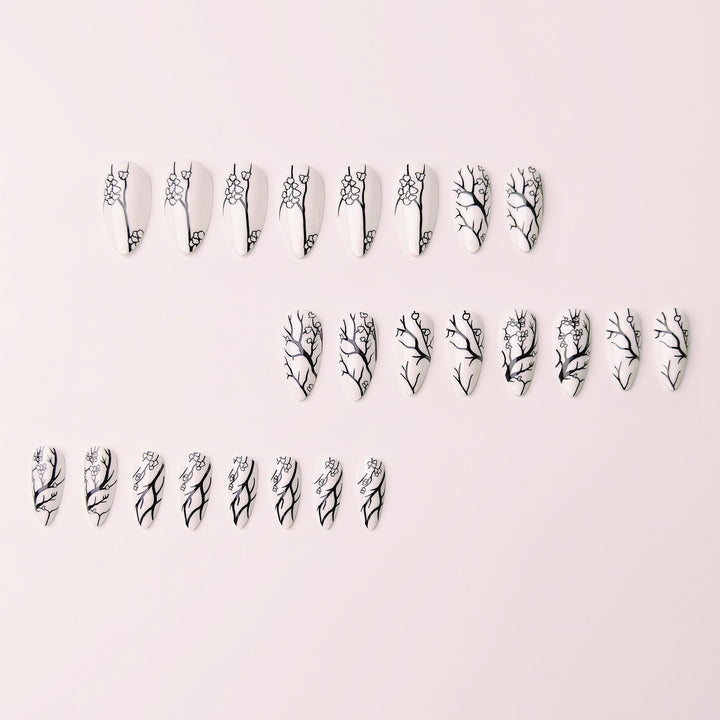 Artificial nails with elegant floral design Bowlift
