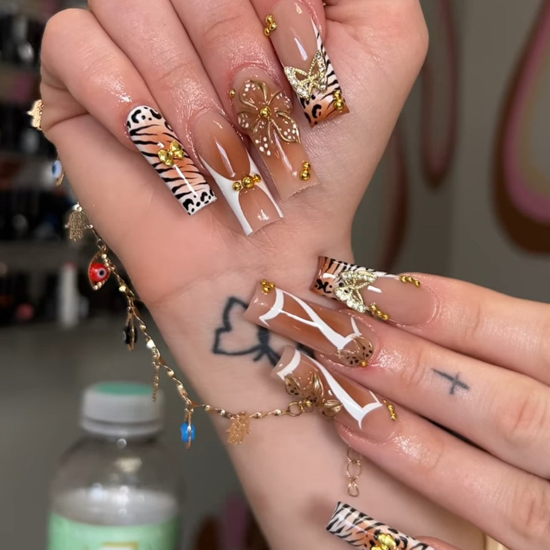 Artificial nails with unique animal and flower motifs Bowlift
