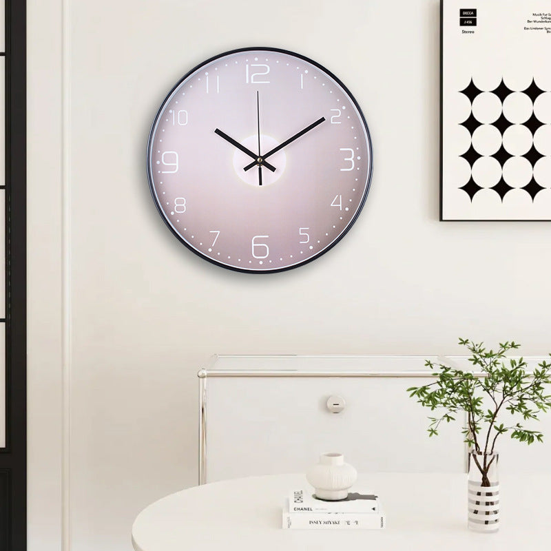 Wall clock with elegant leaf pattern Bowlift