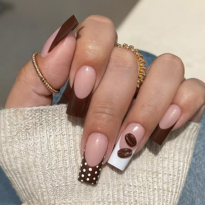 Artificial nail set with elegant chocolate and coffee creations Bowlift