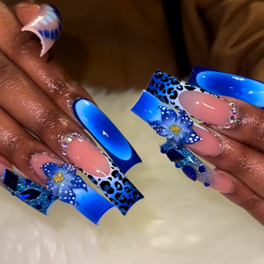 Artistic Long-Length Press-On Nail Art Bowlift