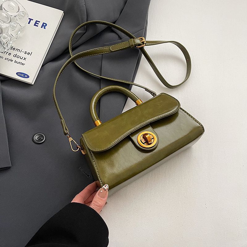 Structured Crossbody Handbag Bowlift