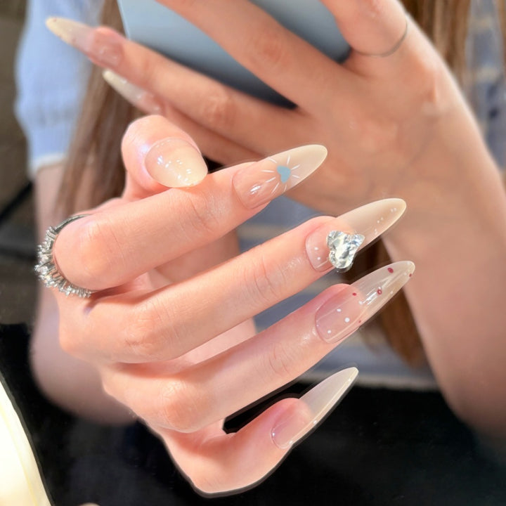 Artificial nails with decorative elements Bowlift
