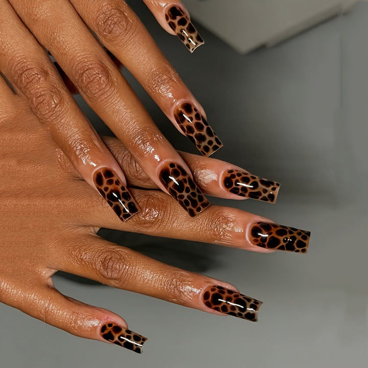 Animal Print Press-On Nails Bowlift