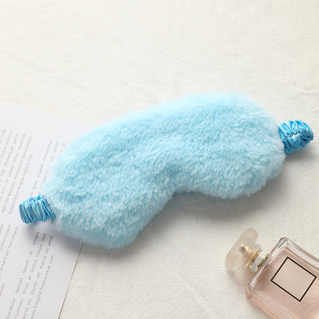 Women's soft plush sleep mask with ergonomic padding and elastic comfort band Bowlift