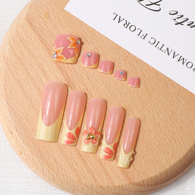 French-Inspired Floral Press-On Nail Set Bowlift