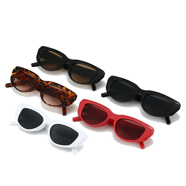 Women's fashionable cat-eye sunglasses with extravagant silhouette Bowlift