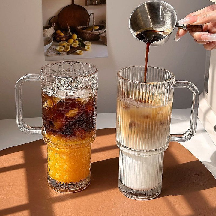 Ladies stylish drinking cups with unique pattern Bowlift