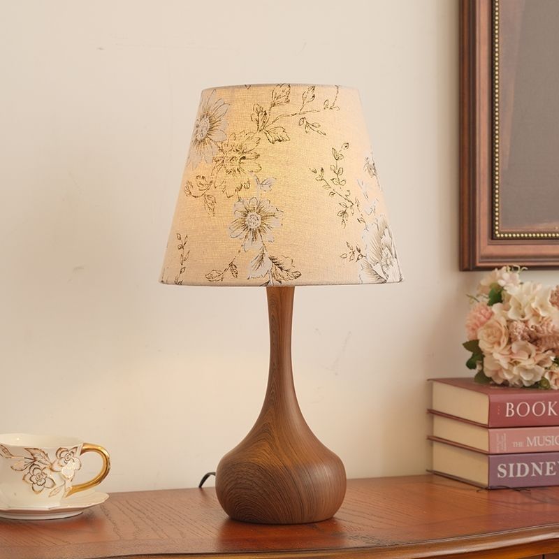 Elegant Floral Accent Table Lamp