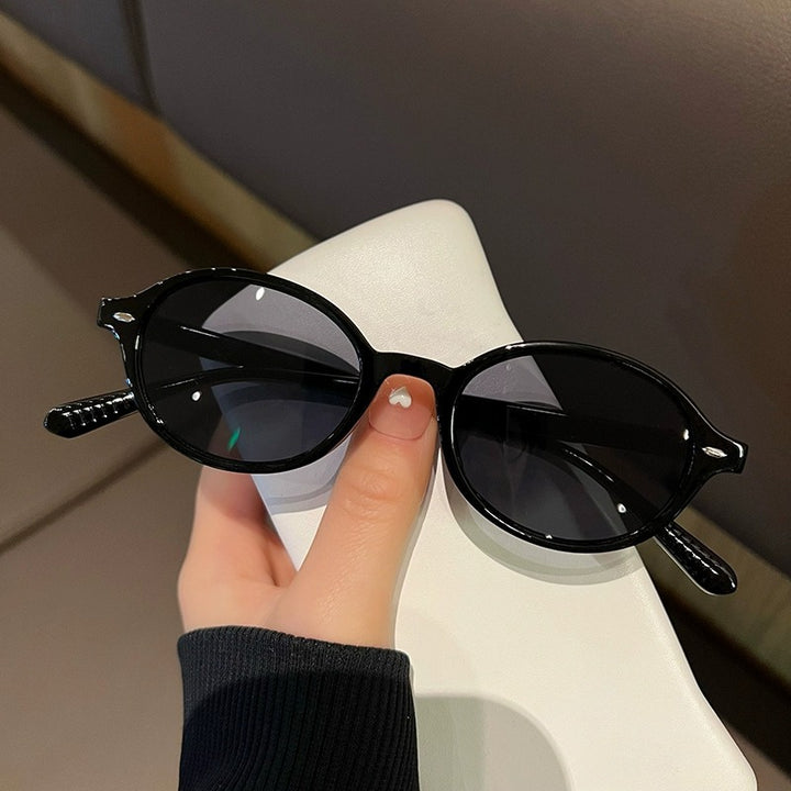 Vintage Oval Frame Sunglasses Bowlift