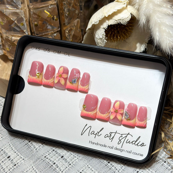 Floral-Inspired Elegant Press-On Nail Set Bowlift
