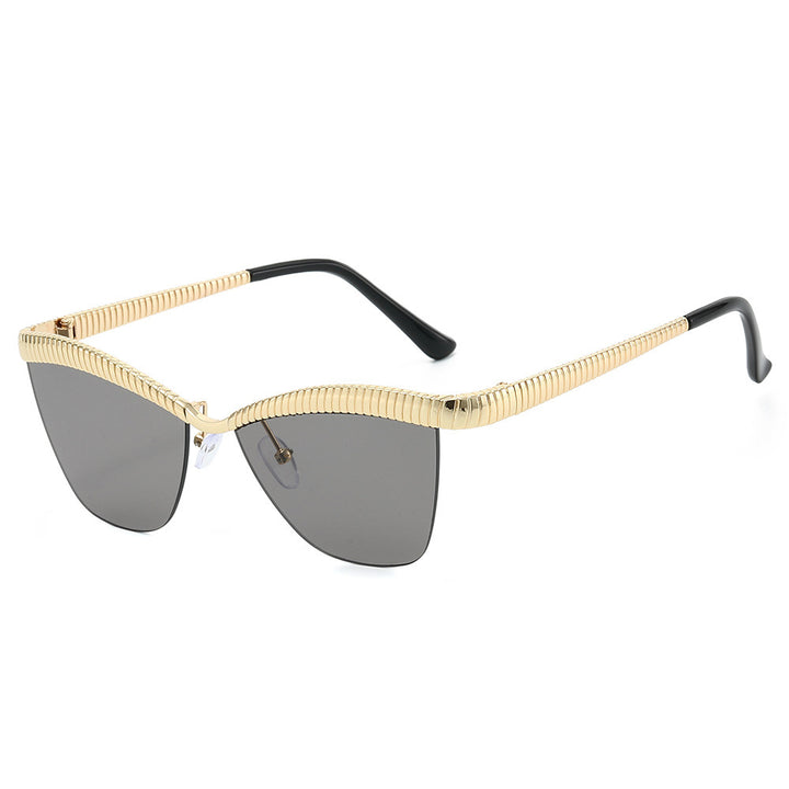 Modern Cat-Eye Sunglasses with Decorative Textured Frames Bowlift