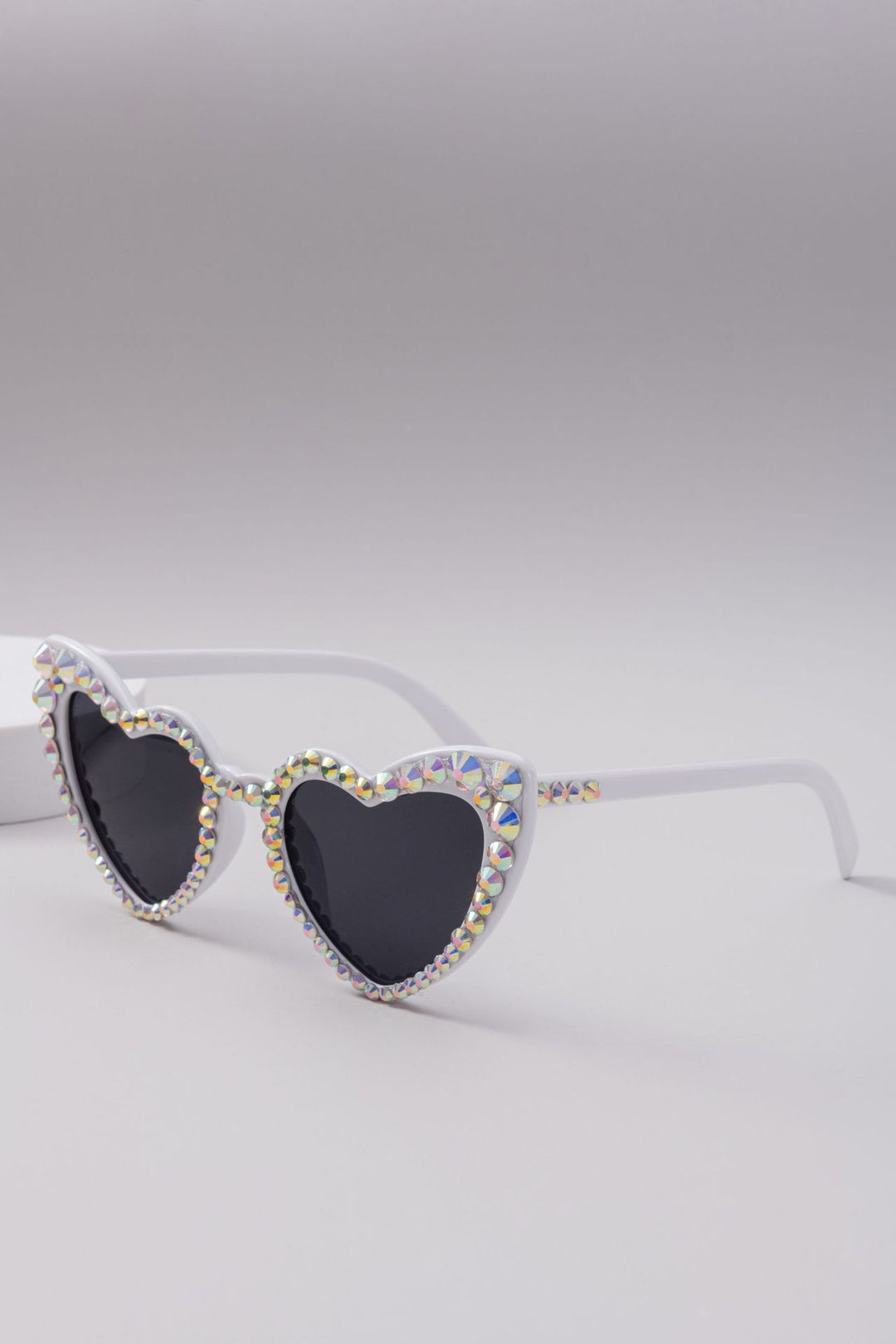 Women's Heart-Shaped Sparkle Sunglasses Bowlift
