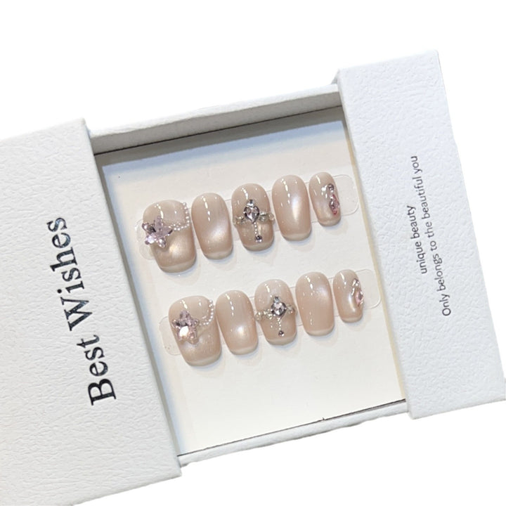 Elegant Press-On Nail Set with Floral Accents Bowlift