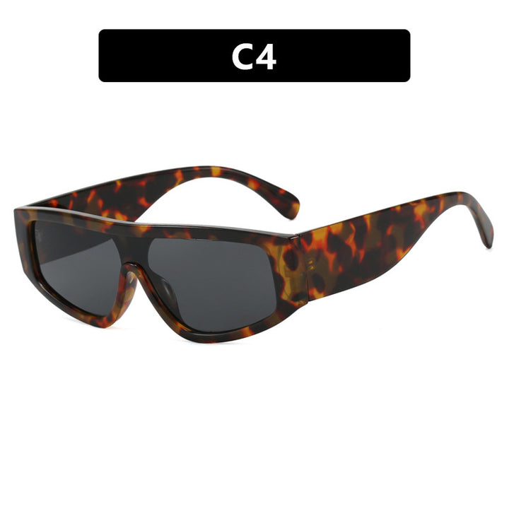 Women's fashionable sports sunglasses with an innovative design and wide frame Bowlift