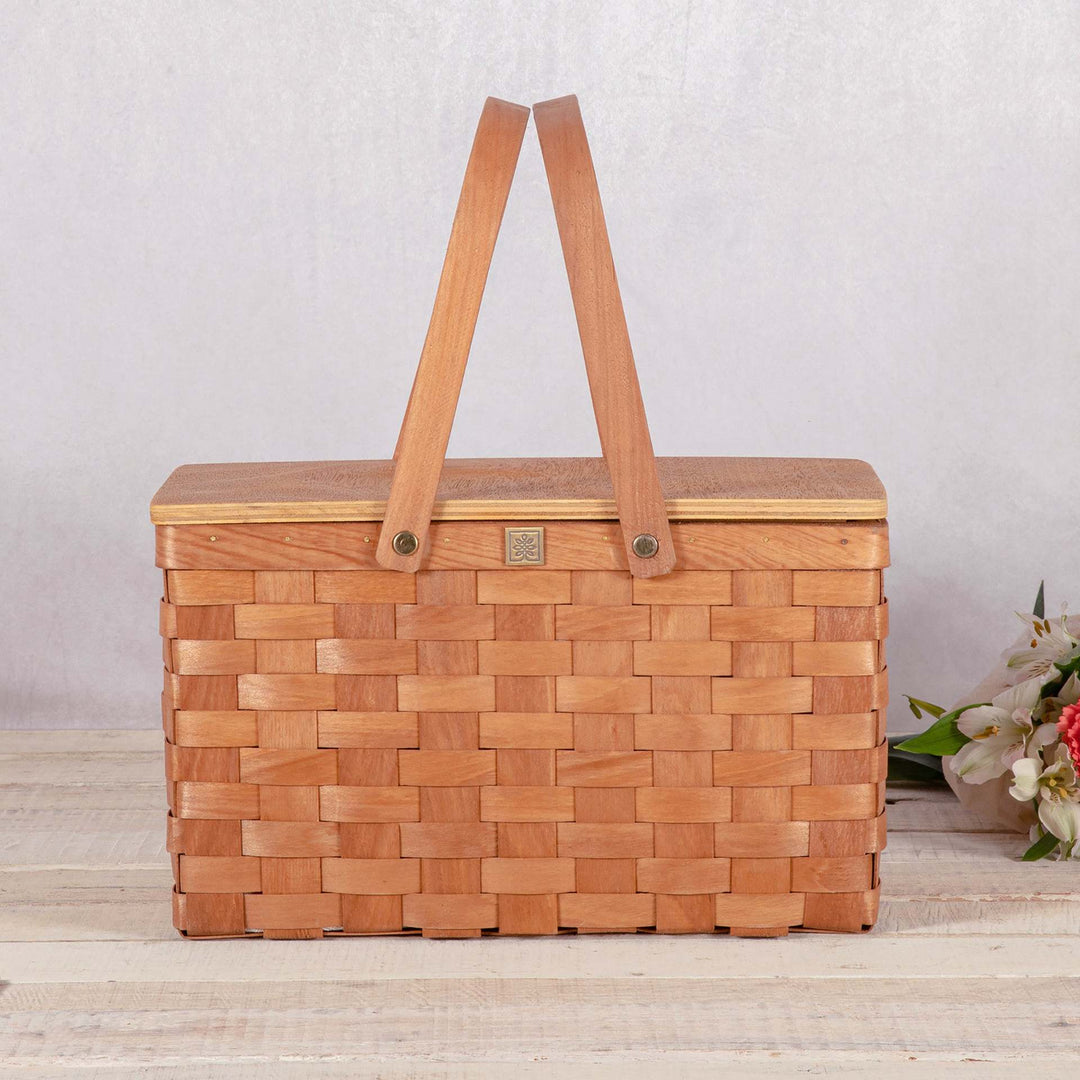 Ladies cooling basket with removable wooden lid Bowlift
