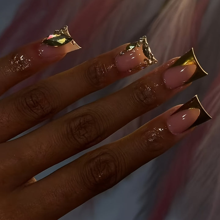 Glamorous Designer Nail Art Bowlift
