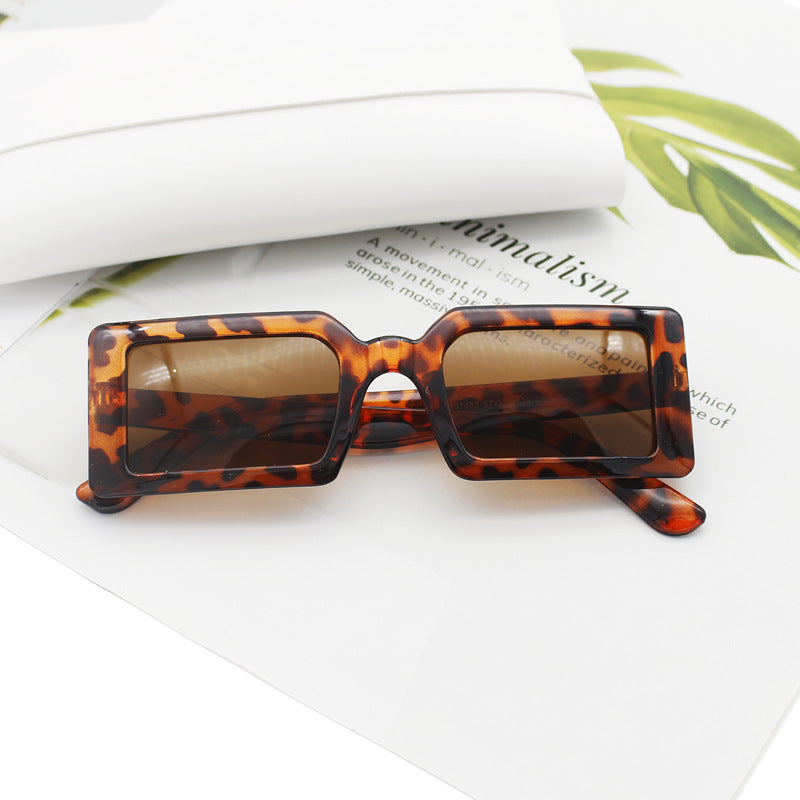 Ladies modern oversized sunglasses Bowlift