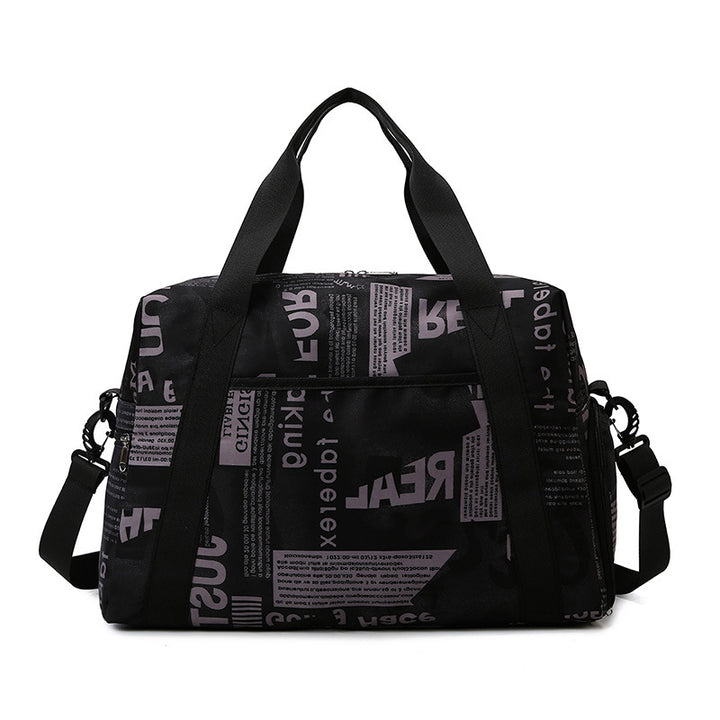 Sporty travel bag with playful elephant pattern Bowlift
