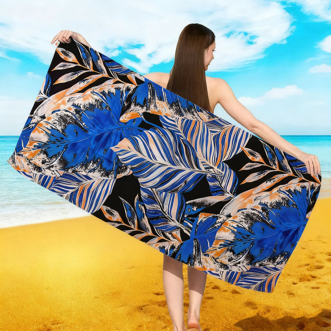 Beach towel with floral watercolor design Bowlift