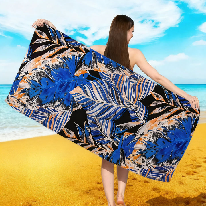 Beach towel with floral watercolor design Bowlift