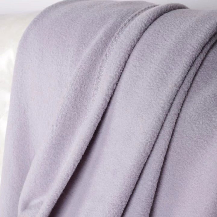 Ladies luxurious and cuddly living room blanket Bowlift