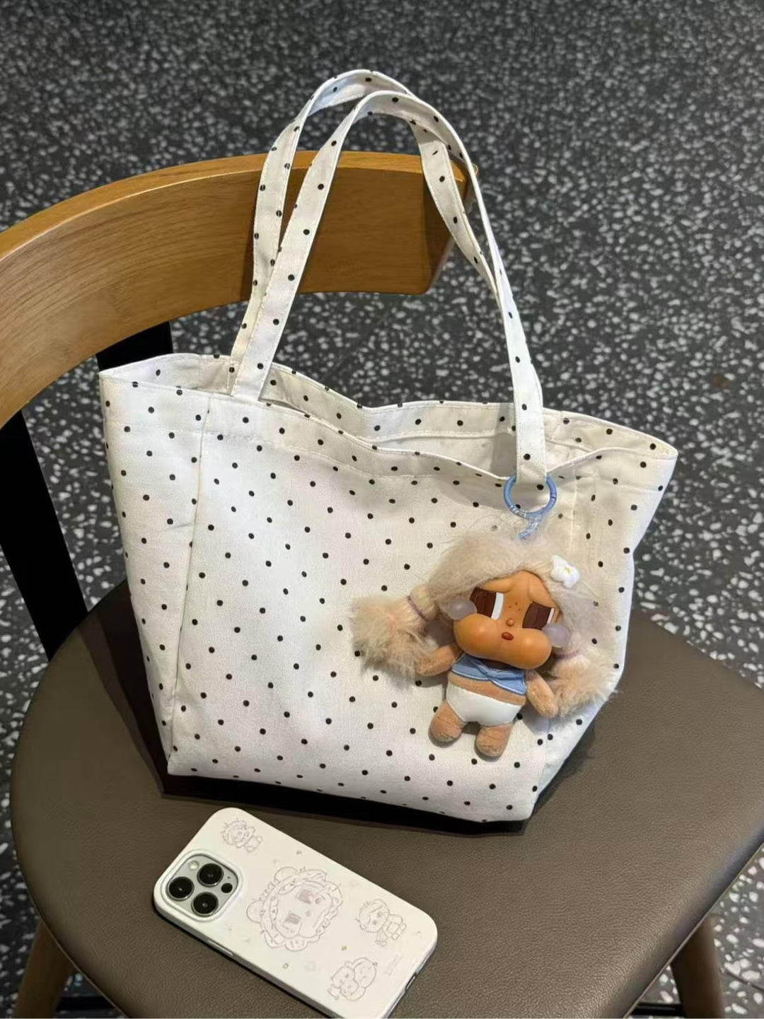 Trendy cotton bag with dots Bowlift