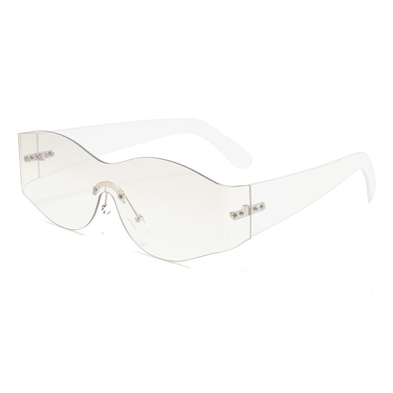 Ladies fashionable sunglasses in a futuristic look Bowlift
