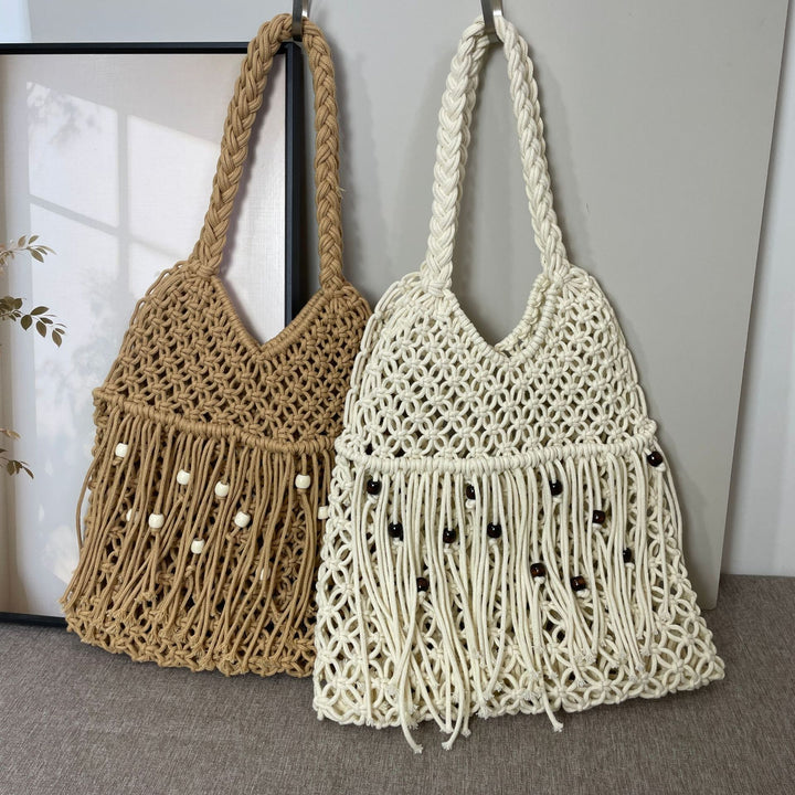 Macramé bag with long fringes and wooden beads Bowlift