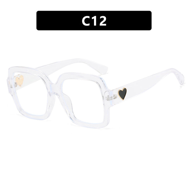 Women's square sunglasses with fashionable heart accent Bowlift