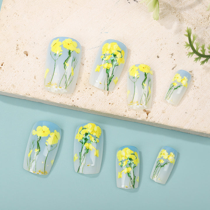 Artificial nail tips in floral design Bowlift