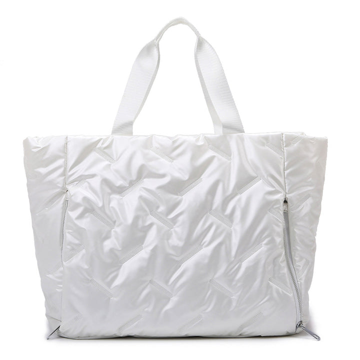 Stylish and Spacious Sports Bag with Practical Carrying System Bowlift