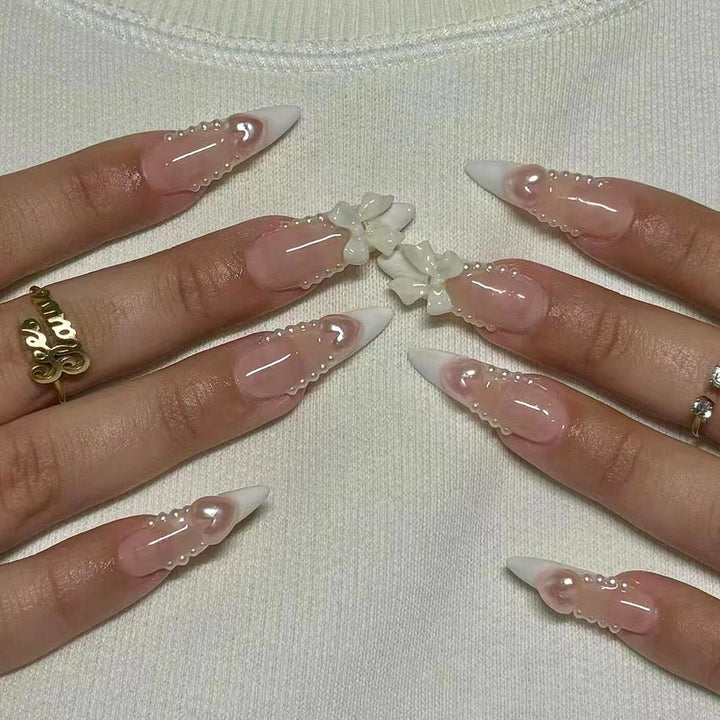 Artistic Fingernails with 3D Decoration Bowlift