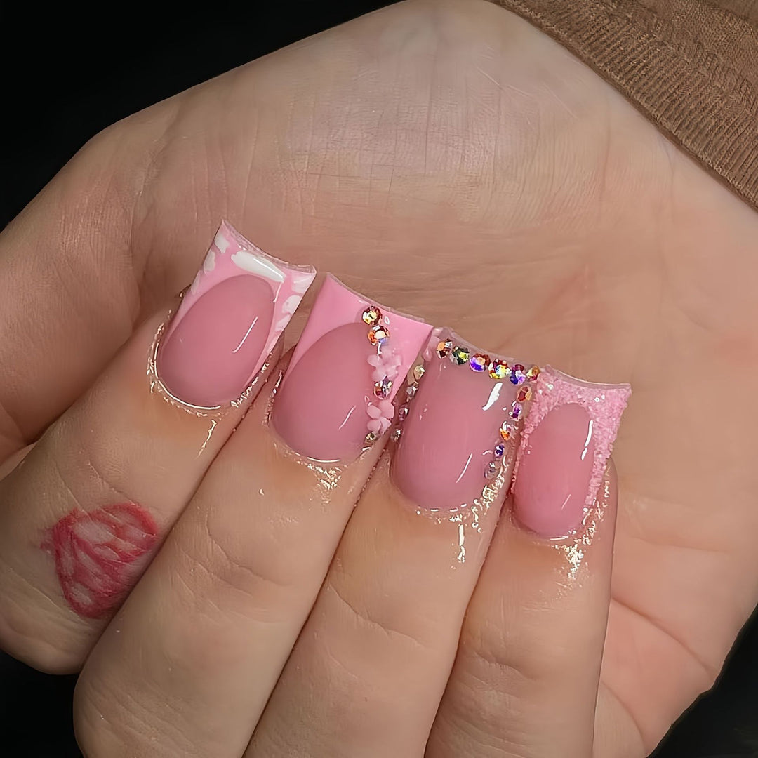 Decorative Press-On Nails with Rhinestone Accents Bowlift