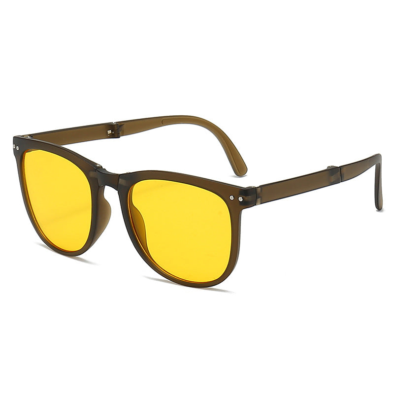 Ladies trendy sunglasses with multifaceted frame Bowlift