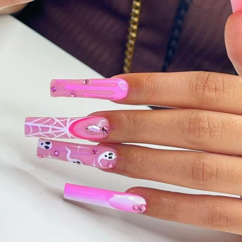 Artificial nails in a modern and elegant design Bowlift