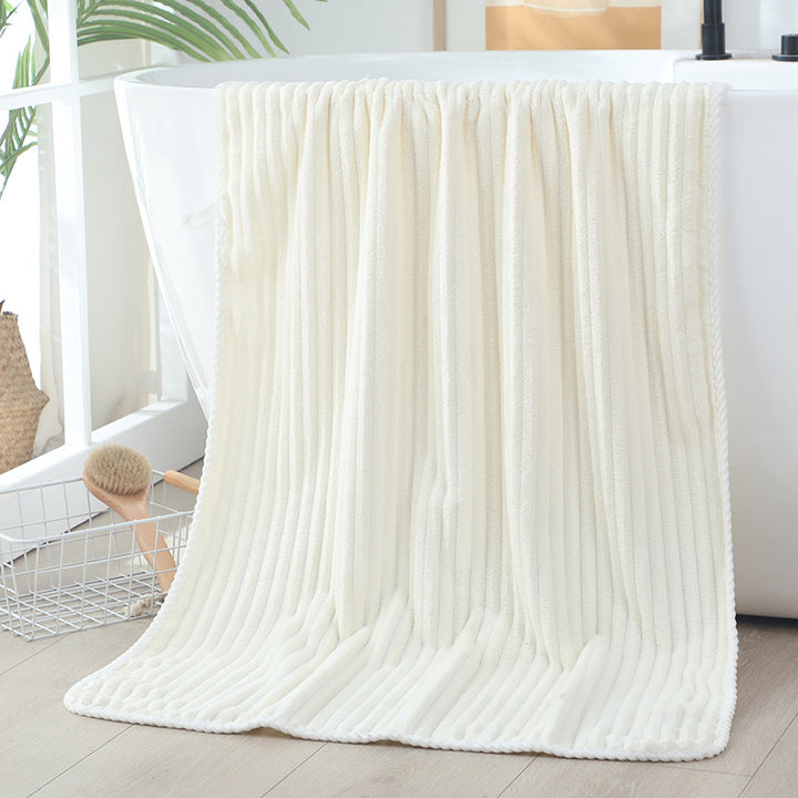 luxurious and soft towel by Bowlift