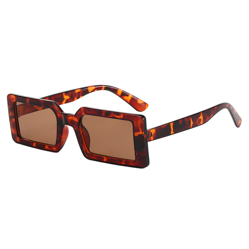 Women's Oversized Sunglasses in Modern Tortoiseshell Design Bowlift
