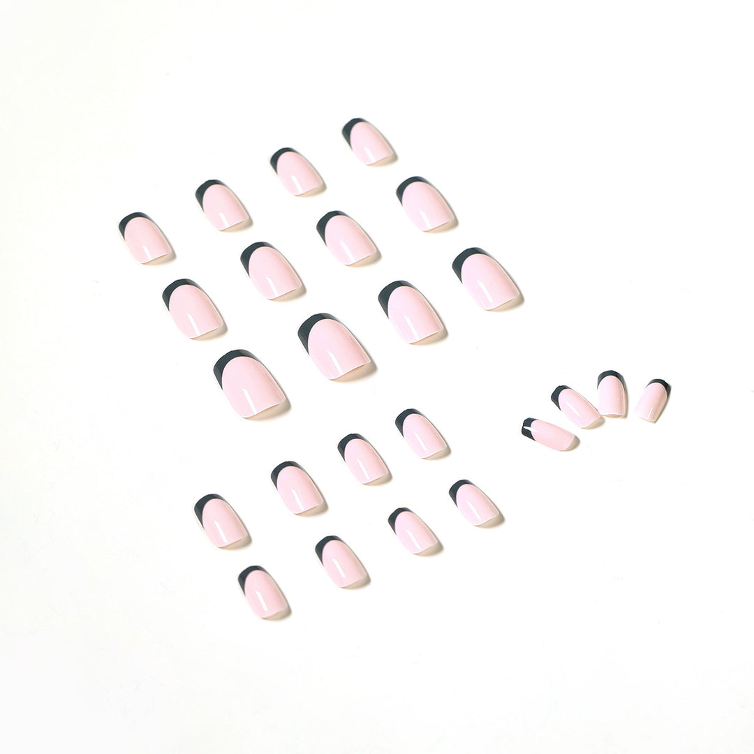 Artistic nail art with elegant gradient and lace accents Bowlift